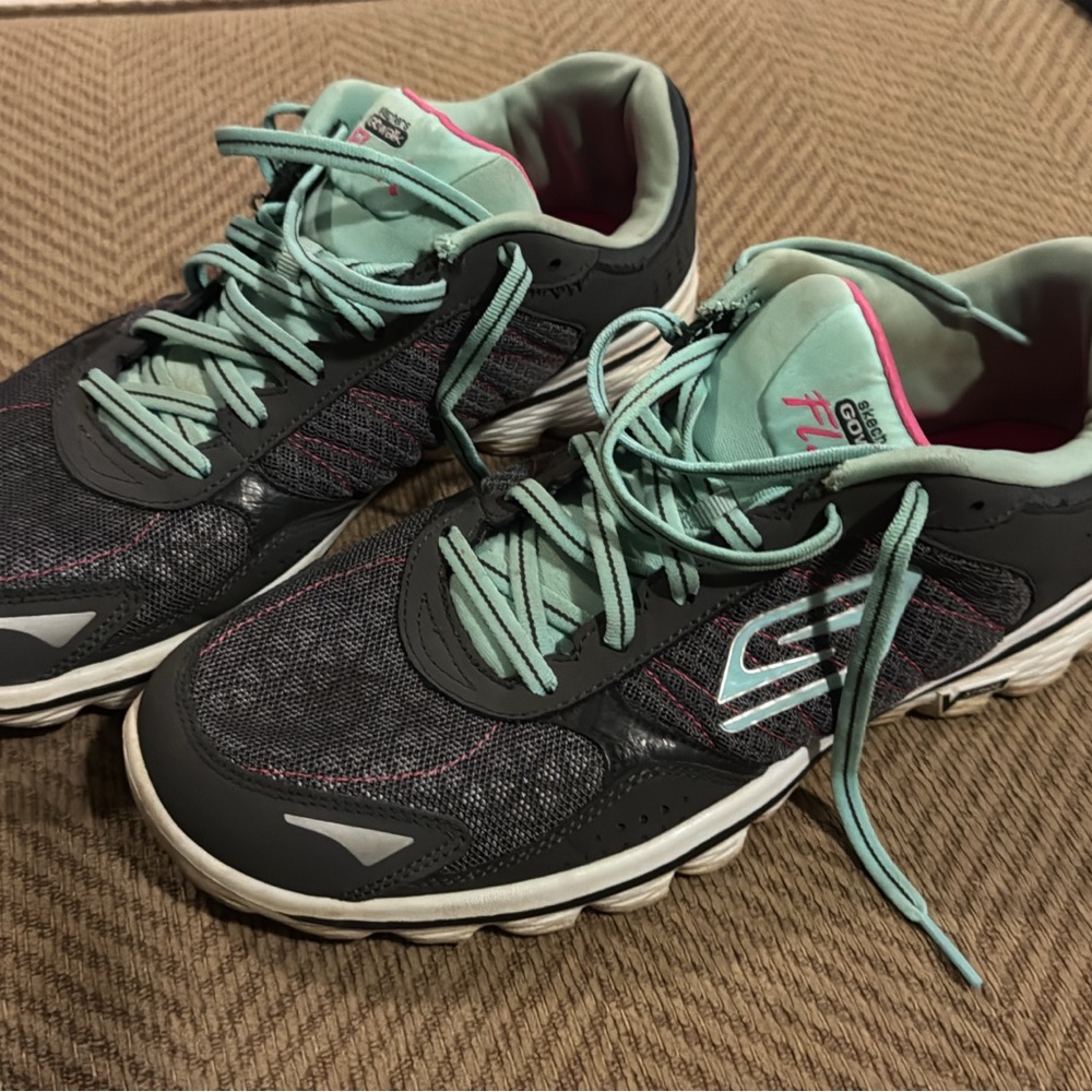 Skechers Women's Gray and Teal Athletic Shoes